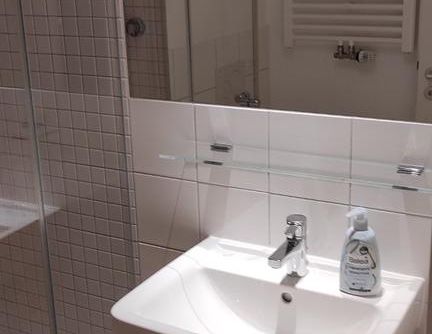 Möbeliertes Appartment in Uninähe Regensburg - Photo 1