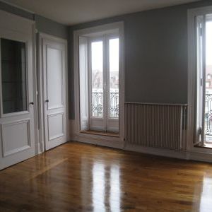 À louer / Appartement F5 et + / BESANCON QUARTIER CENTRE VILLE 5 Quai de Strasbourg - Photo 2