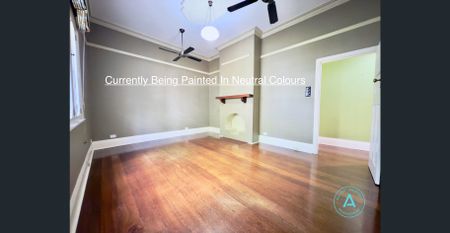 Charming Character Home in the Heart of East Victoria Park - Photo 2