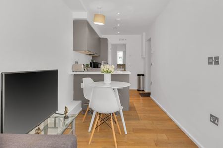 Studio Flat, Baynes Street, NW1 - Photo 2