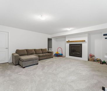 For Lease - 1016 Montelena Road, Kanata, Ontario - Photo 2