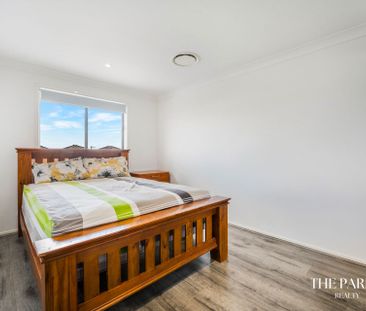 Ultra-Modern Family Home in the Heart of Marsden Park - Photo 5