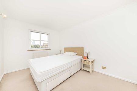 Queen Of Denmark Court, SE16, London - Photo 2