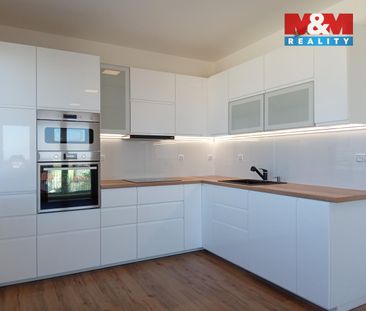 Pronájem bytu 2+kk 58 m², U Radosti 225, Praha - Фото 4