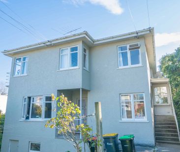 3 Bedroom Rental in the City Centre - Photo 1