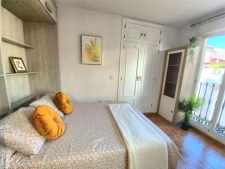 Estudio de alquiler en Calle Ventura Rodríguez, 11, La Trinidad - Photo 5