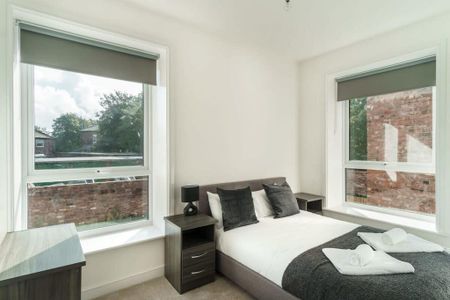 3 bedroom serviced apartment to rent - Photo 3