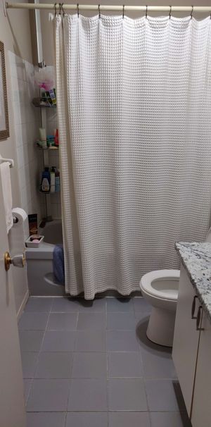 3423 avenue de l'Hôtel-de-Ville - Beautiful 1-Bedroom Apartment for Rent - Photo 1