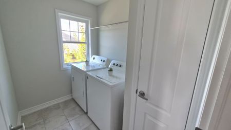 For Lease - 112 Village Gate Drive, Wasaga Beach, Ontario - Photo 4