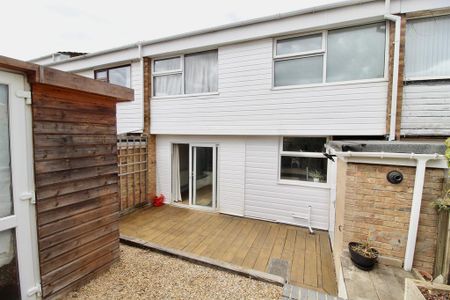 2 bedroom terraced house to rent - Photo 3