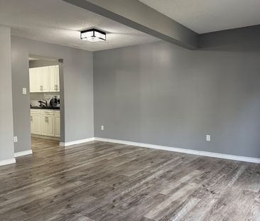 For Lease - 255 Northlake Drive Unit# 6, Waterloo, Ontario - Photo 2