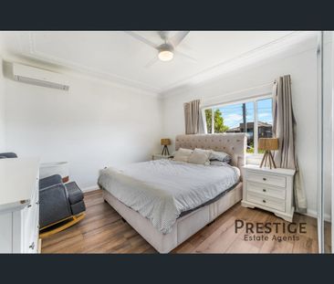 16 Rossiter Street, Smithfield, NSW 2164 - Photo 2