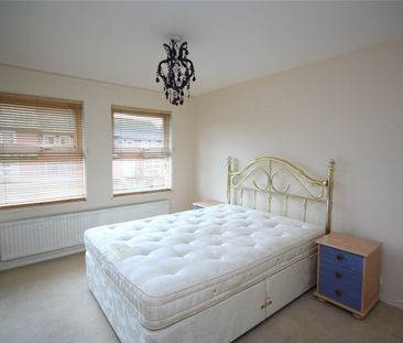 Fountain Gardens, Windsor, Berkshire,SL4 - Photo 2