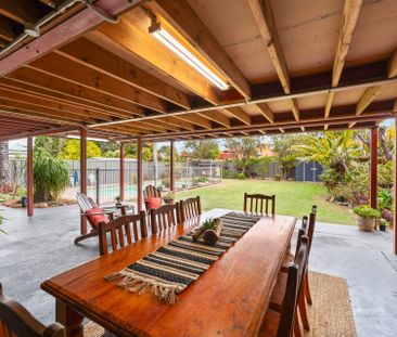 Spacious Family Home in Highly Sought After Location - Photo 6