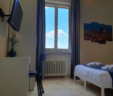 Via Claudio Monteverdi, Florence, Tuscany 50144 - Photo 2