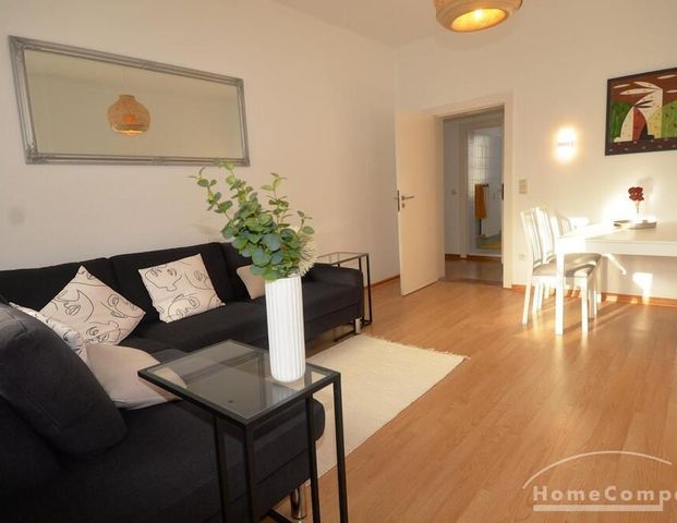 Helle und freundliche 2-Zimmer-Wohnung in Zehlendorf, möbliert - Photo 1