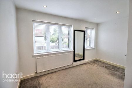 3 bedroom terraced house to rent - Photo 2