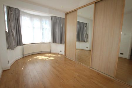 5 bedroom terraced house to rent - Photo 3