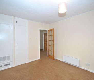 2 bedroom maisonette to rent - Photo 3