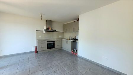 Description - Photo 3