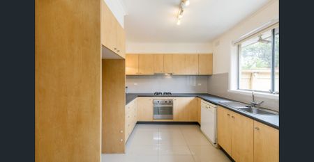 Great Home and Convenient Location! - Photo 5