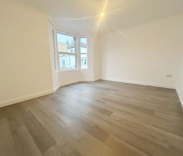 4 Bed Semi-Detached House, Valnay Street, SW17 - Photo 3