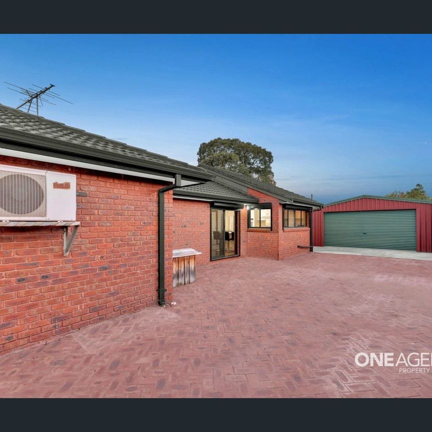 Stylish Family Home in Prime Altona Green Location - Photo 1