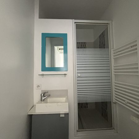 Location T1/2 28m² Marseille 13004 Capelette - Photo 3
