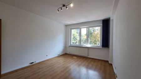 Mieszkanie do wynajęcia 3 pokoje Nowogrodzka, Warszawa 62.7 m² - Фото 4