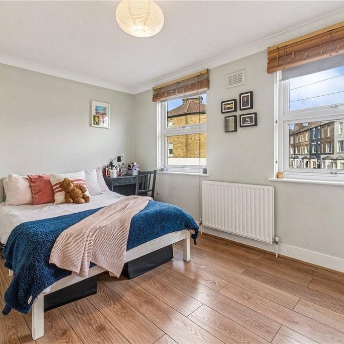 3 bedroom terraced house to rent - Photo 1