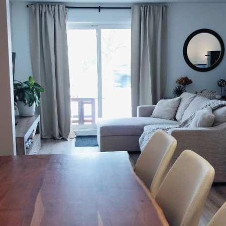 4 ½ disponible dès le 1er mai - Cession de bail (renouvellement janvier 2027) - Photo 3