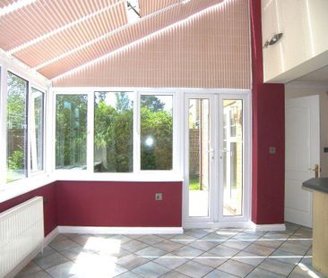 4 bedroom house to rent - Photo 2