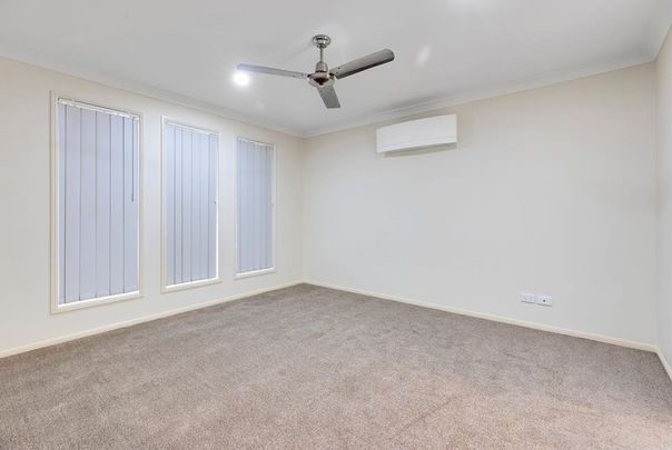 38 Whitehaven Drive, Blacks Beach - Photo 1