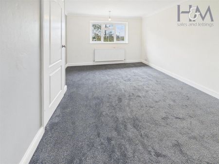 3 bedroom end of terrace house to rent - Photo 3