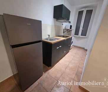 Location Appartement 2 pièces 34m² MARSEILLE 2ème - Photo 3