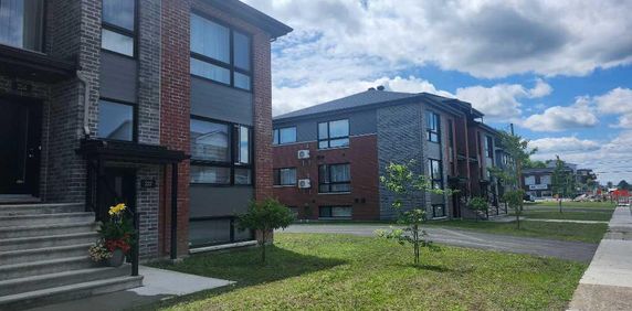 apartement 4 1/2, neuf ,lafontaine - Photo 2