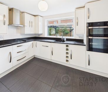 4 Bedroom Detached House for Rent - Photo 6