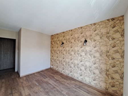 Location Appartement 2 pièces 48m² TROYES 10000 - Photo 2