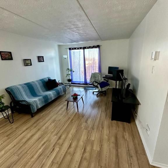 Chutes de PRIX $$.......LOGEMENTS A LOUER A LONGUEUIL - Photo 1