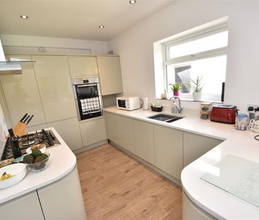 The Green, Little Neston, Neston - Photo 5