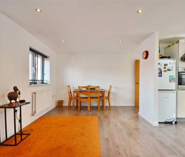 2 bedroom house to rent - Photo 2