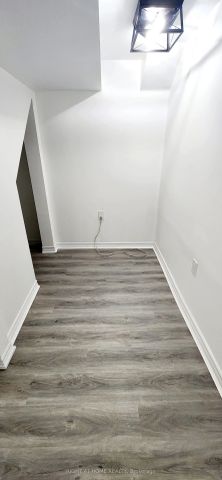 5044 Guildwood Way #Basement - Photo 2