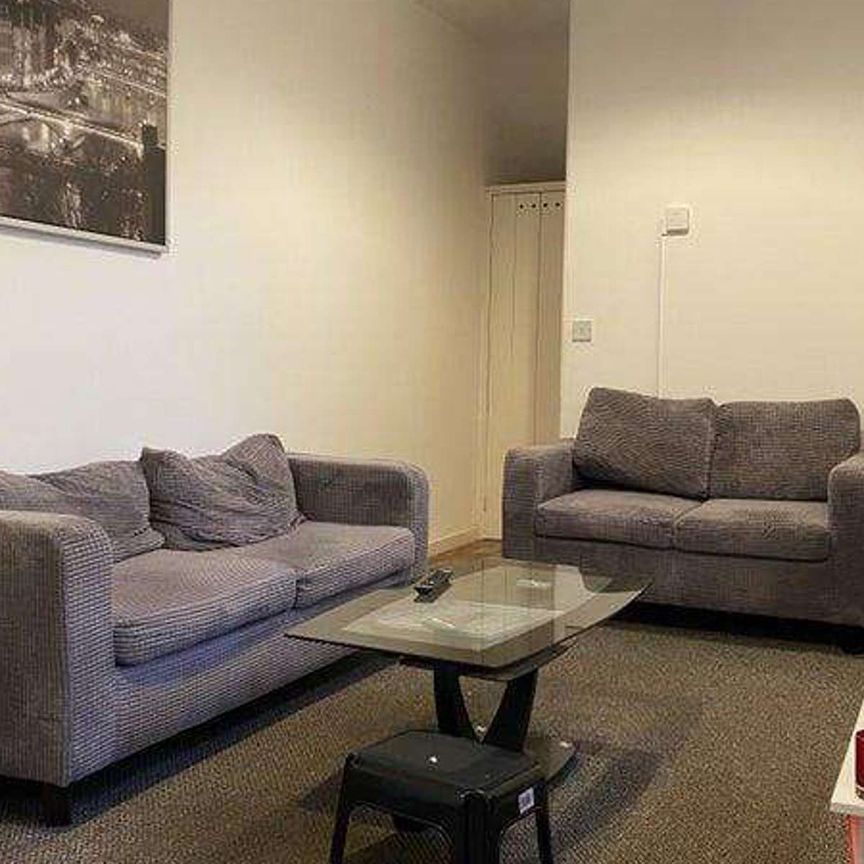 Trafford Road Room 2 - Photo 1