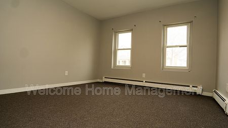 $1,695 / 2 br / 1 ba / Freshly Updated Unit St. Catharines - Photo 4