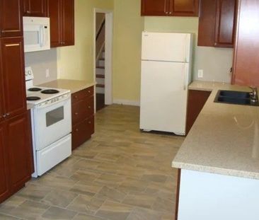 For Lease - 64 Glenview Drive, Hamilton, Ontario - Photo 4