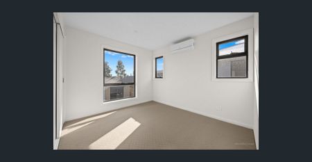 Brand new home in Caversham Estate! - Photo 3