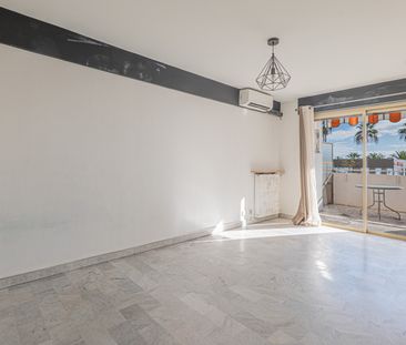 Location Appartement 1 pièce 29m² NICE 06200 - Photo 2
