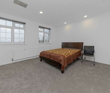 Oakview Gardens, N2, London - Photo 3