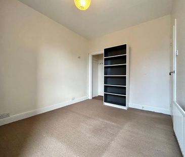 4 bedroom terraced house to rent - Photo 2