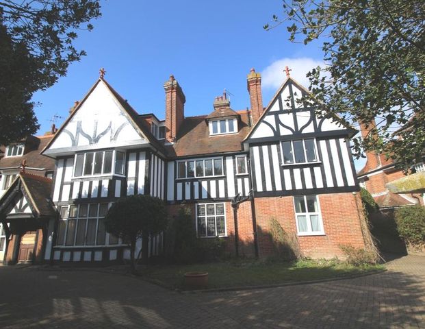 4 bedroom apartment to rent - Photo 1